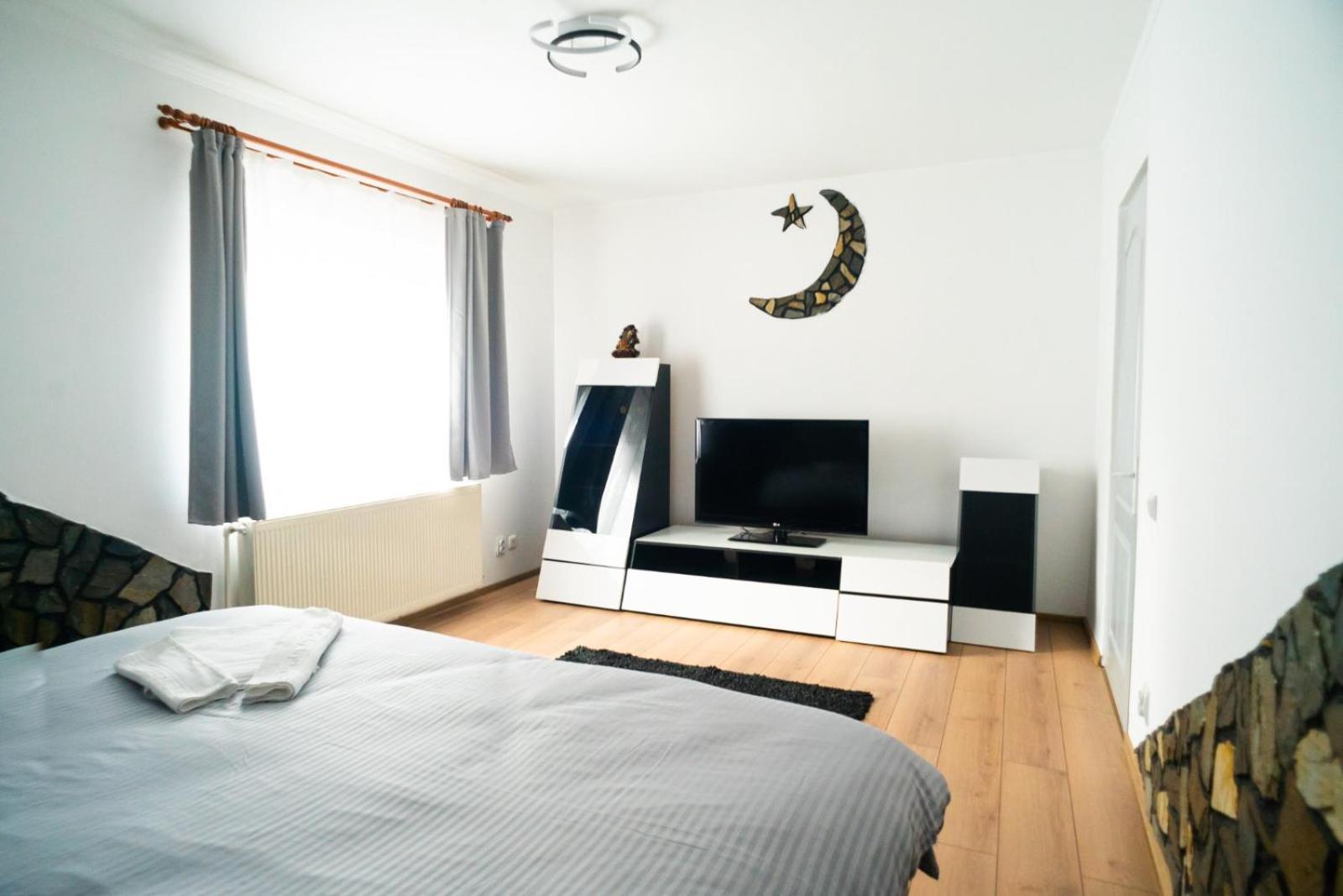 Apartament Dacul Hunedoara Ngoại thất bức ảnh