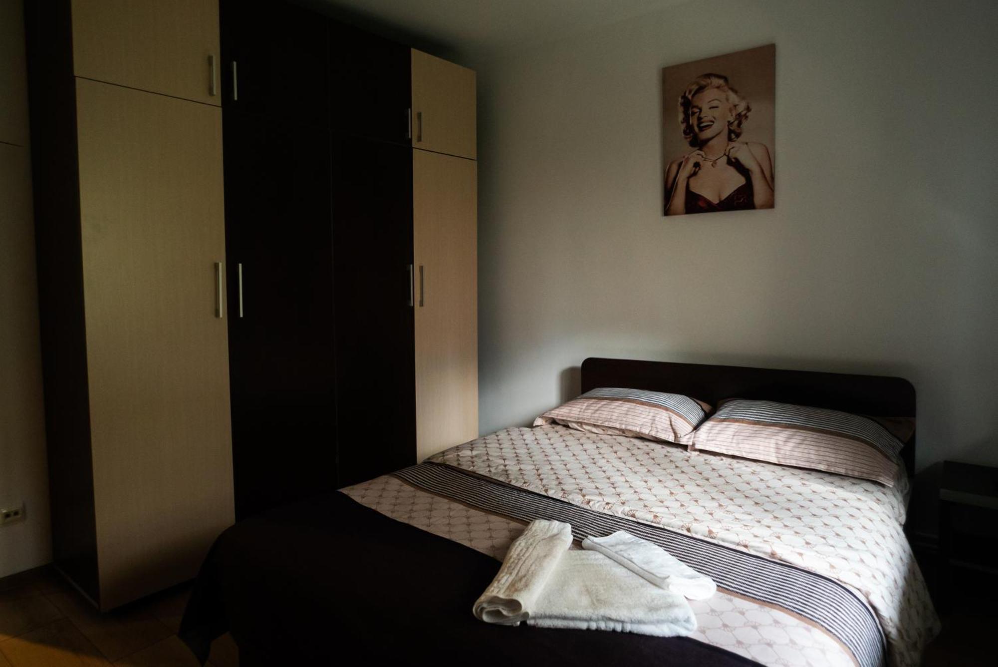 Apartament Dacul Hunedoara Ngoại thất bức ảnh