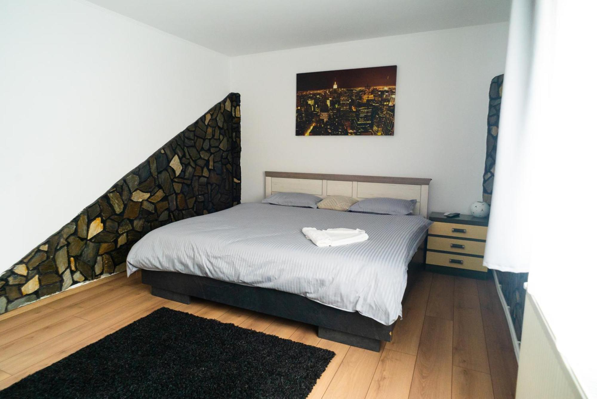 Apartament Dacul Hunedoara Ngoại thất bức ảnh